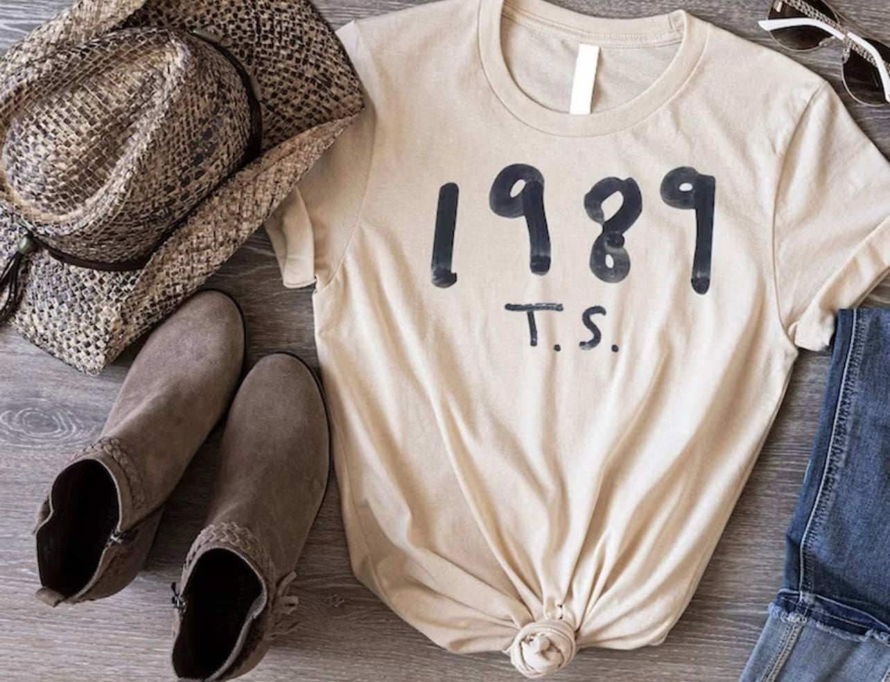 T.S. 1989 Shirt| Taylor shirt| T swift shirt| 1989 taylor swift tee| gift for taylor swift fan| Taylor shirt
