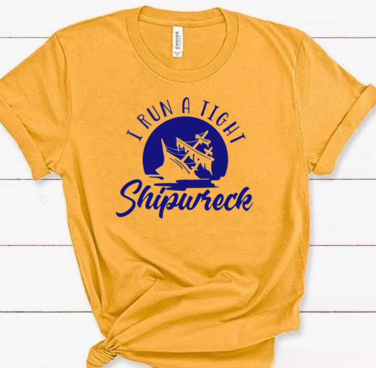I run a tight shipwreck shirt| Cute mom shirt| Funny mom shirt