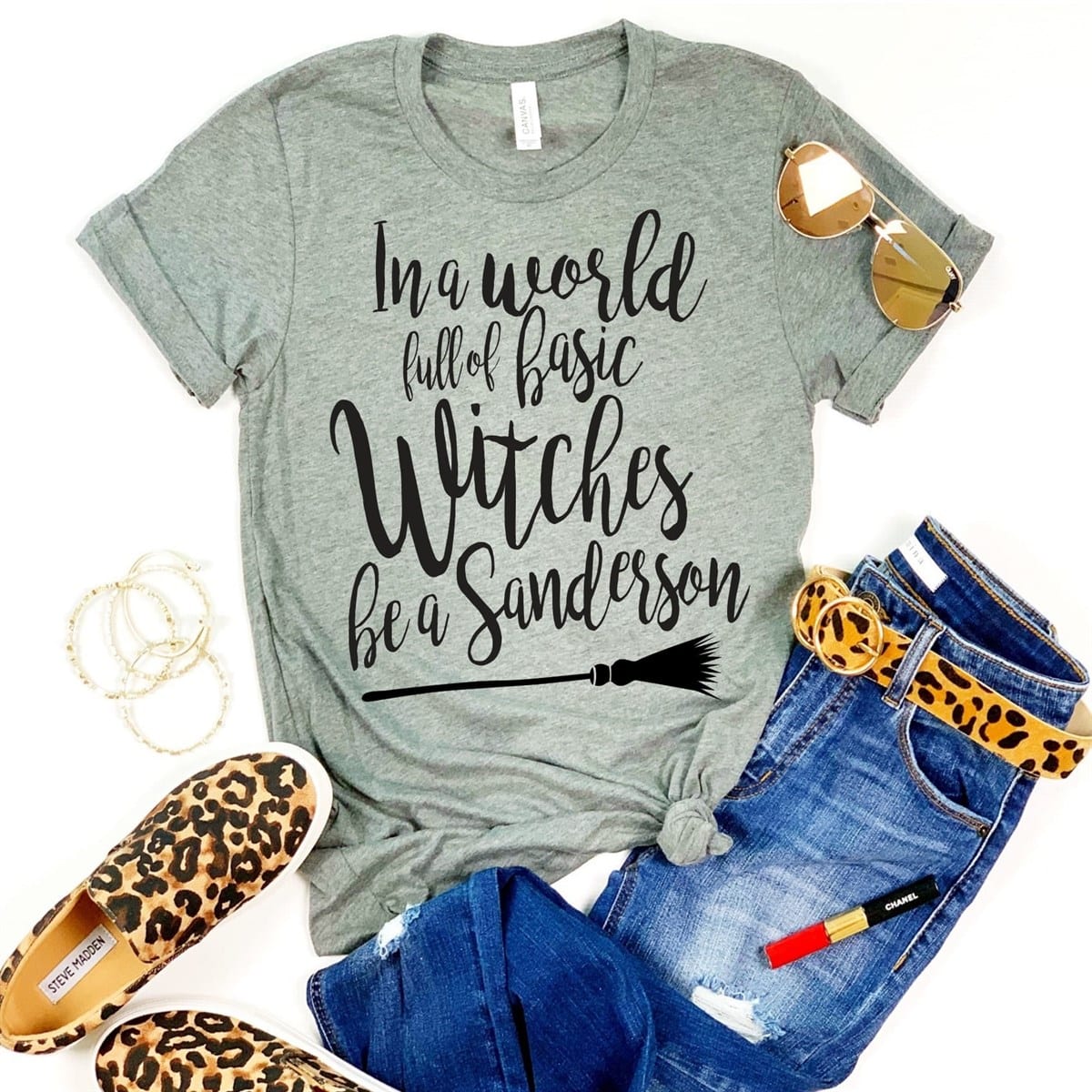 In a world of witches be a Sanderson shirt| Sanderson sister shirt